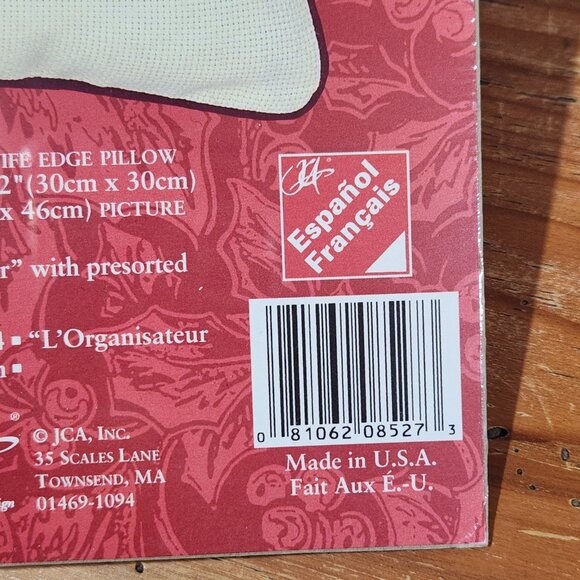 Needle Treasures NEW Santas Galore Pillow Counted‎ Cross Stitch Kit Christmas - Picture 5 of 6